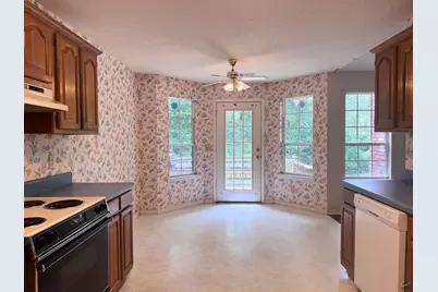 227 Crestwood Circle, Centerville, GA 31028 - Photo 14