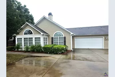 402 Nandina Court, Warner Robins, GA 31088 - Photo 1