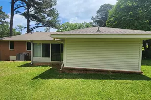 203 Springdale Dr, Warner Robins, GA 31088 - Photo 40