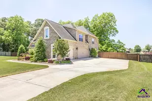 222 Stacy Ln, Warner Robins, GA 31088 - Photo 2
