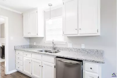 404 Chadwyck Circle, Bonaire, GA 31005 - Photo 10