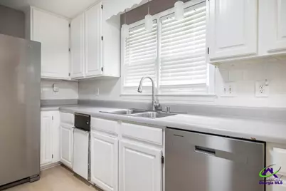 202 Rivoli Oaks Drive, Macon, GA 31210 - Photo 14