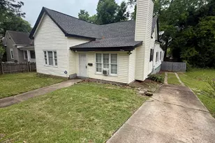 666 Woolfolk St, Macon, GA 31217 - Photo 2