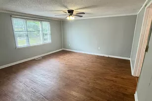 666 Woolfolk St, Macon, GA 31217 - Photo 8