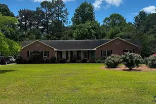 1010 S Ridge Circle, Perry, GA 31069 - Photo 1