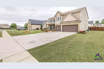 105 Savannah Court, Byron, GA 31008 - Photo 2