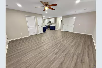 313 Airman Boulevard, Warner Robins, GA 31088 - Photo 8