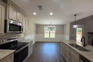 1207 Morningside Dr, Perry, GA 31069 - Photo 6