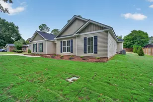 1207 Morningside Dr, Perry, GA 31069 - Photo 2