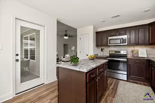 125 Worchester Cir, Perry, GA 31069 - Photo 6