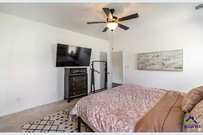 219 Ivy Glenn Drive, Perry, GA 31069 - Photo 16
