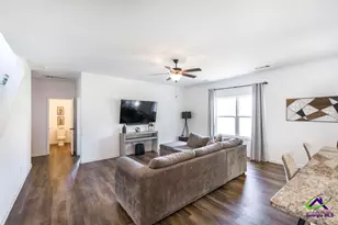 219 Ivy Glenn Dr, Perry, GA 31069 - Photo 6