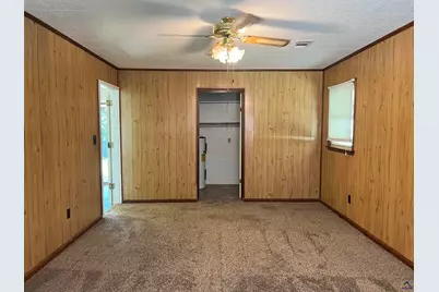 211 Laverne Drive, Warner Robins, GA 31088 - Photo 12