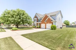 101 Shady Bank Ln, Byron, GA 31008 - Photo 2