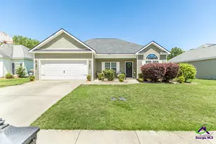 308 Flowing Meadows Dr, Kathleen, GA 31047 - Photo 2
