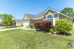 308 Flowing Meadows Dr, Kathleen, GA 31047 - Photo 4