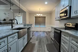 605 Charlestown Wy, Bonaire, GA 31005 - Photo 6