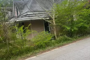 233 Railroad St, Sparta, GA 31087 - Photo 2