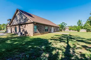 1499 Leverett Rd, Warner Robins, GA 31088 - Photo 4