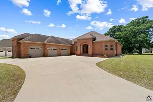 215 Little Hickory Dr, Lizella, GA 31052 - Photo 1