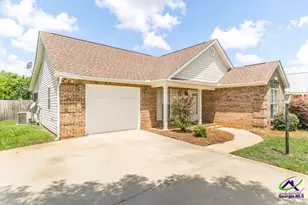 462 Falkirk, Warner Robins, GA 31088 - Photo 2