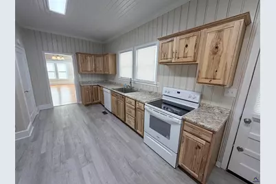 705 Evergreen Street, Perry, GA 31069 - Photo 6