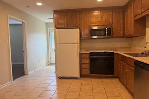 224 Katelyn Cir, Warner Robins, GA 31088 - Photo 2