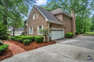 1015 Cherokee, Perry, GA 31069 - Photo 2
