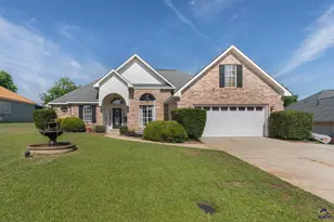 428 Cross Creek Way, Warner Robins, GA 31088 - Photo 1
