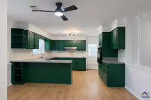 1739 Houston Lake Rd, Perry, GA 31069 - Photo 4