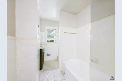 209 Bernard Drive, Warner Robins, GA 31093 - Photo 14