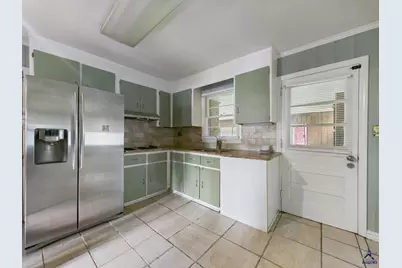 209 Bernard Drive, Warner Robins, GA 31093 - Photo 6