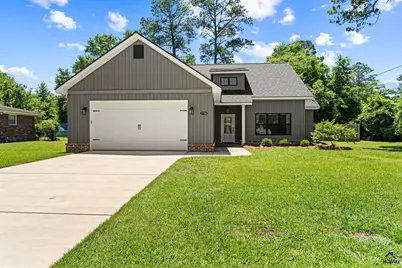 1728 Greenwood Circle, Perry, GA 31069 - Photo 1