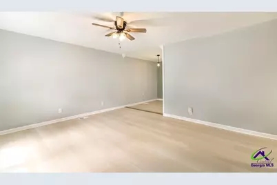 121 Napier Avenue, Warner Robins, GA 31093 - Photo 6