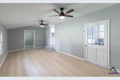 121 Napier Avenue, Warner Robins, GA 31093 - Photo 12