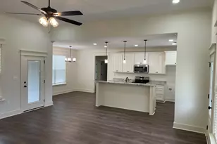 118 Pecan St, Cochran, GA 31014 - Photo 6