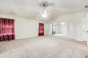 942 Amelia Dr, Byron, GA 31008 - Photo 14