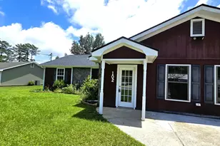 102 Buckskin Dr, Warner Robins, GA 31088 - Photo 2