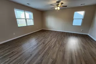 223 Flowing Meadows Dr, Kathleen, GA 31047 - Photo 6