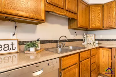 102 Laconte N, Warner Robins, GA 31088 - Photo 8
