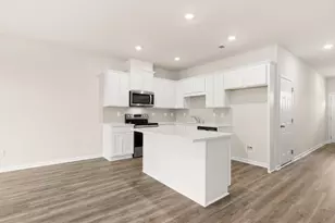 200 Kenmore Cir, Perry, GA 31069 - Photo 8