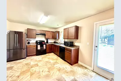101 Sourwood Lane, Warner Robins, GA 31093 - Photo 10