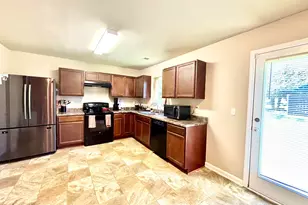 101 Sourwood Ln, Warner Robins, GA 31093 - Photo 10