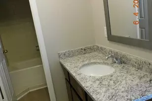1215 Macon Road Apt C, Perry, GA 31093 - Photo 14