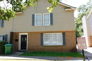 1215 Macon Road Apt C, Perry, GA 31093 - Photo 1