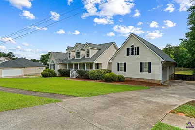 370 Twin Lakes Drive, Gray, GA 31032 - Photo 2
