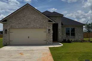 216 Farmland Circle, Perry, GA 31069 - Photo 1