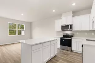 208 Kenmore Cir, Perry, GA 31069 - Photo 4