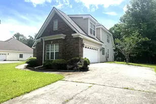 136 Joycliff Cir, Macon, GA 31211 - Photo 2