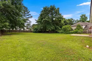 205 Olde Hickory Cir, Bonaire, GA 31005 - Photo 2